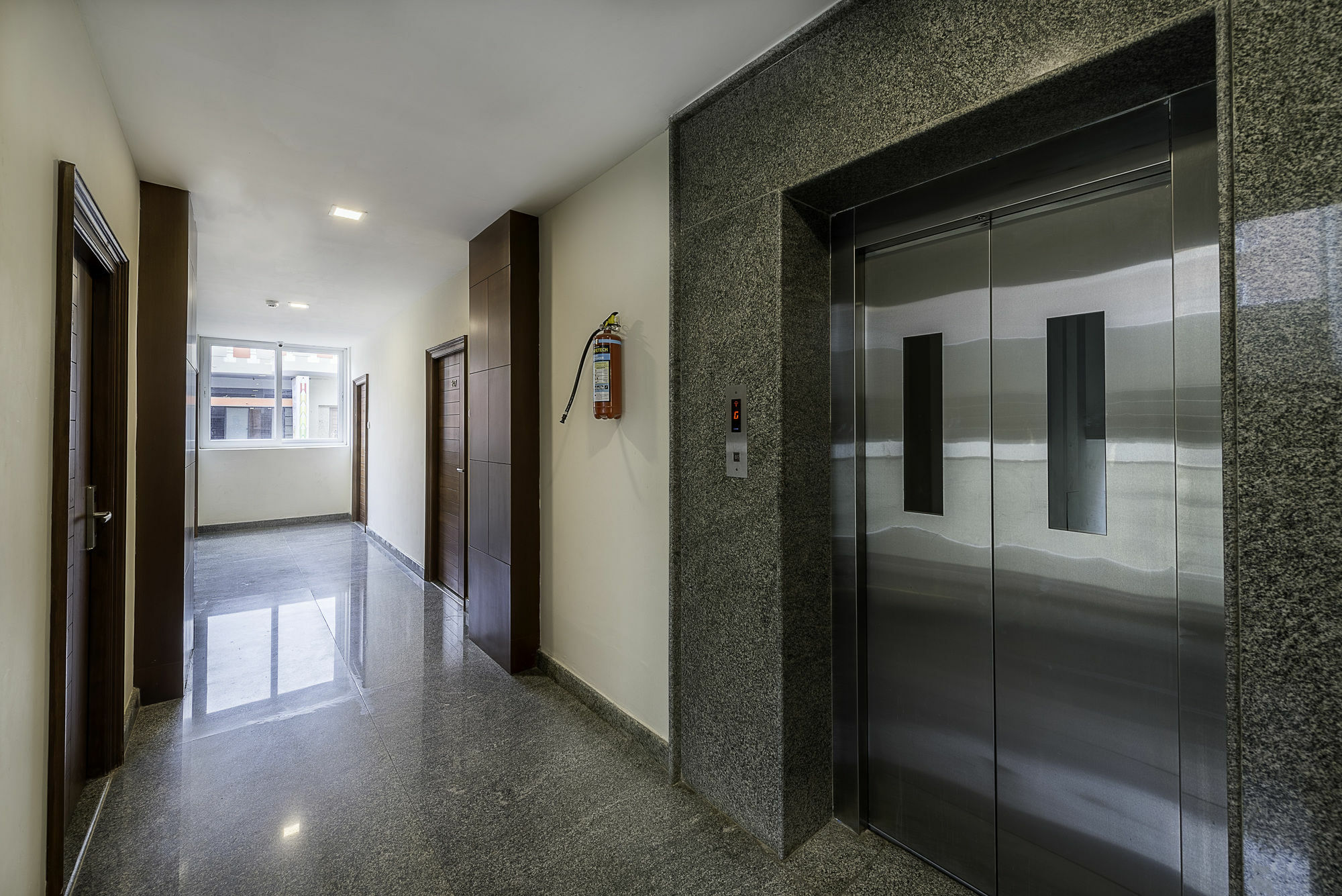 Treebo Trend Hotel Jp Plaza Nampally Hyderabad Exterior foto